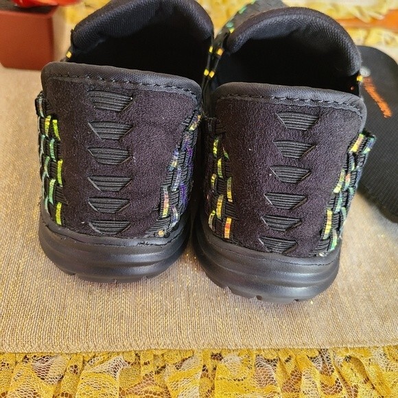 Bernie Mev comfortable multi colored shoes with removeable foot insert - Picture 9 of 9
